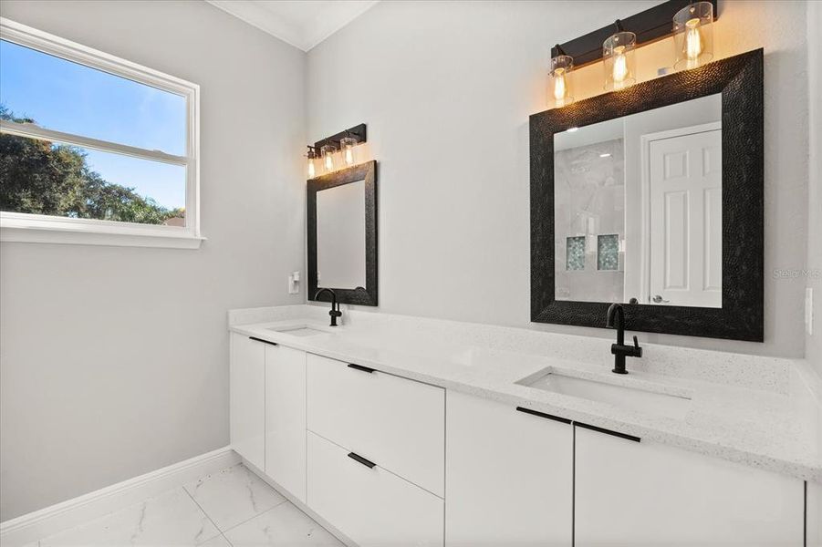 Furnished interior view inside a new home in , Leesburg (Image 8).