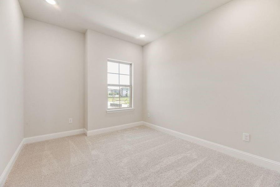 Spacious, unfurnished interior of a new home in Bayside, Rowlett (Image 25). Spacious, unfurnished interior of a new home in Bayside, Rowlett (Image 25).