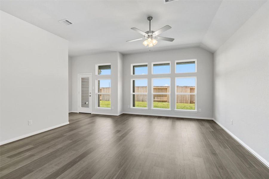 Spacious, unfurnished interior of a new home in Cypress Green, Hockley (Image 22). Spacious, unfurnished interior of a new home in Cypress Green, Hockley (Image 22).