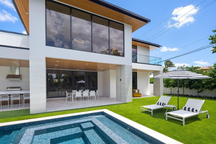 POOL / PATIO POOL / PATIO