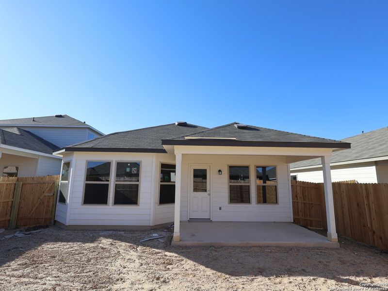 Exterior details and patio area of a home in Winding Brook, San Antonio (Image 3).