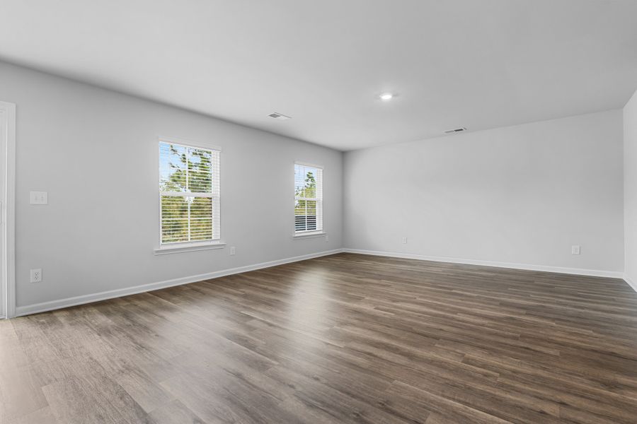 Spacious, unfurnished interior of a new home in Canary Woods, Hopkins (Image 18).
