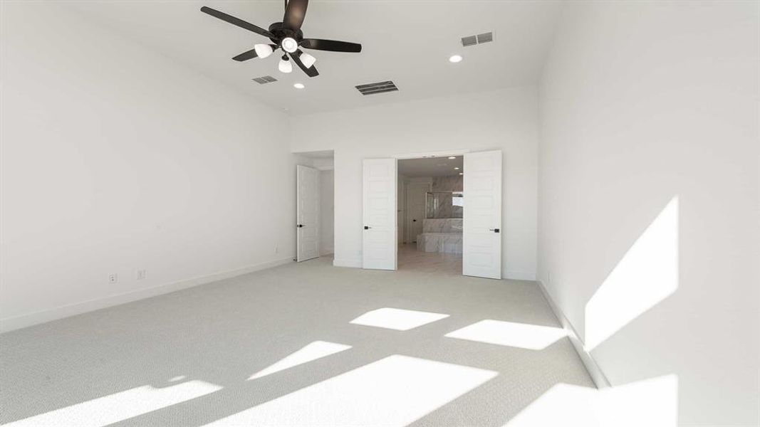 Spacious, unfurnished interior of a new home in Ventana 70', Fort Worth (Image 19).