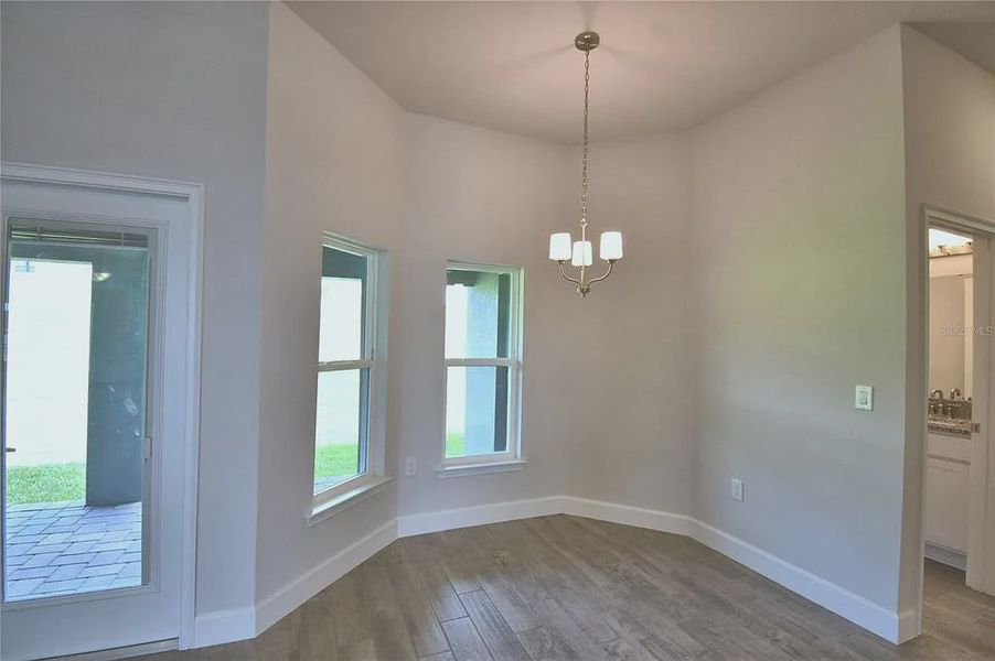 Spacious, unfurnished interior of a new home in Lake Juliana Estates, Auburndale (Image 27).