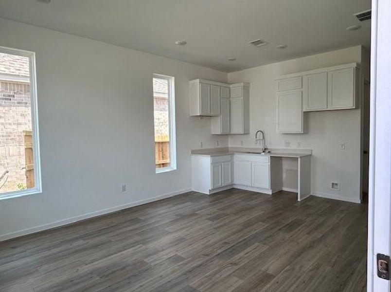 **Photos are representative only. This is not the actual homesite.**