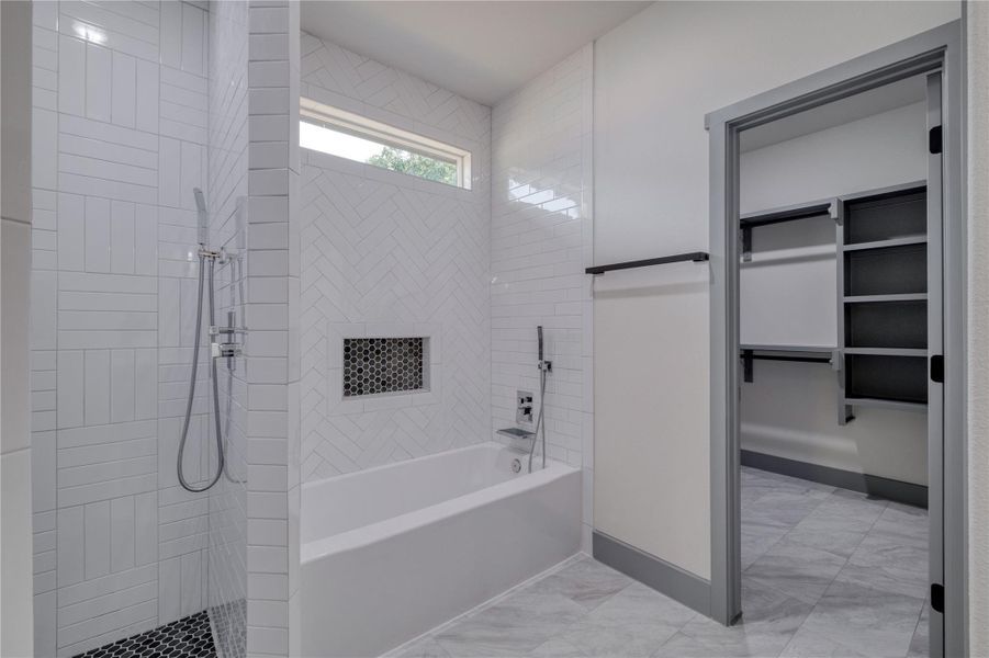 Beautiful standing shower and tub combo Beautiful standing shower and tub combo