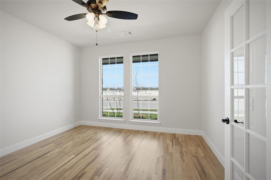 Spacious, unfurnished interior of a new home in Meadow Vista, Anna (Image 34).