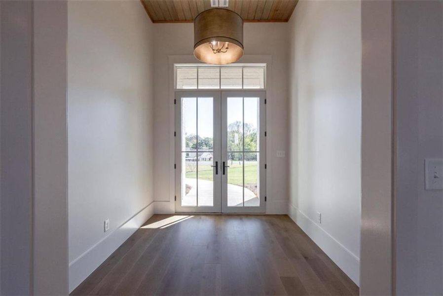 Spacious, unfurnished interior of a new home in , Greensboro (Image 44).