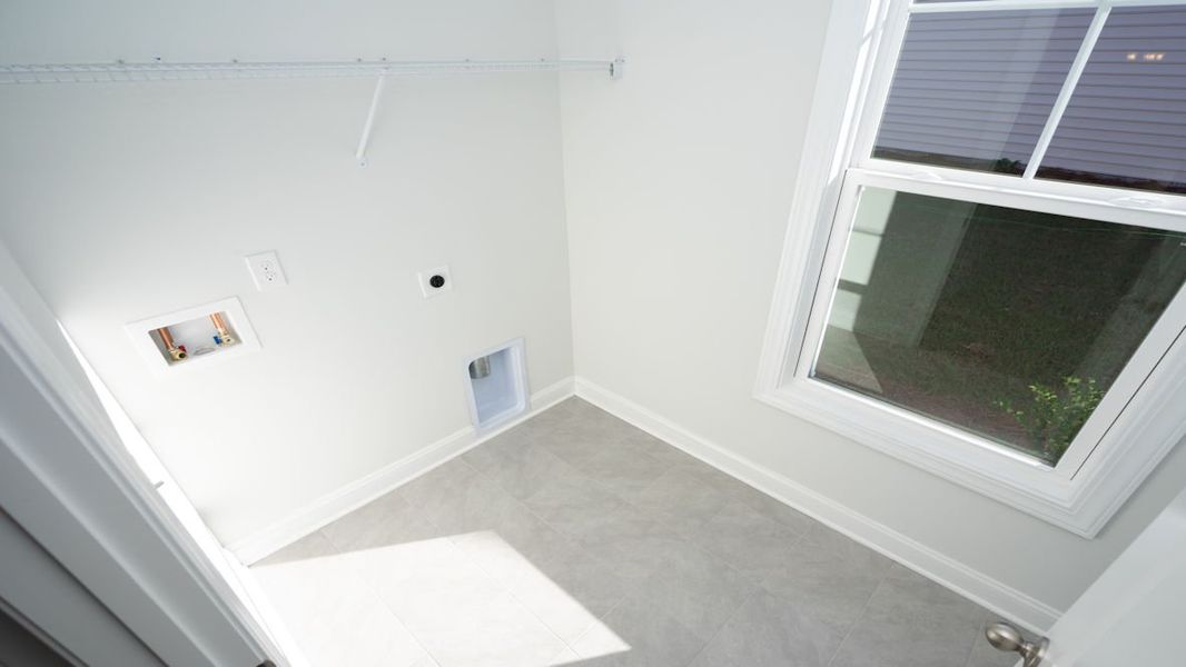 Representative unfurnished interior of a home built from the TRIVECTA by D.R. Horton in Waterbridge, Myrtle Beach (Image 21).