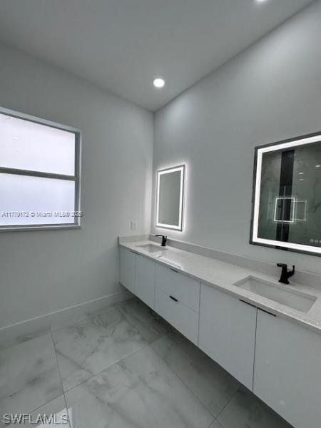 Furnished interior view inside a new home in , Cape Coral (Image 4).