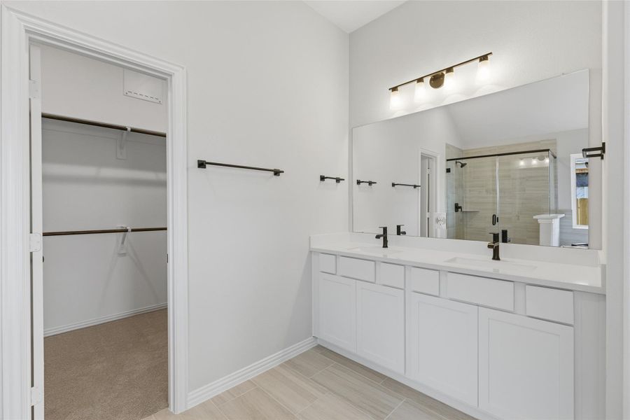 Furnished interior view inside a new home in Wildrye, Waller (Image 6).