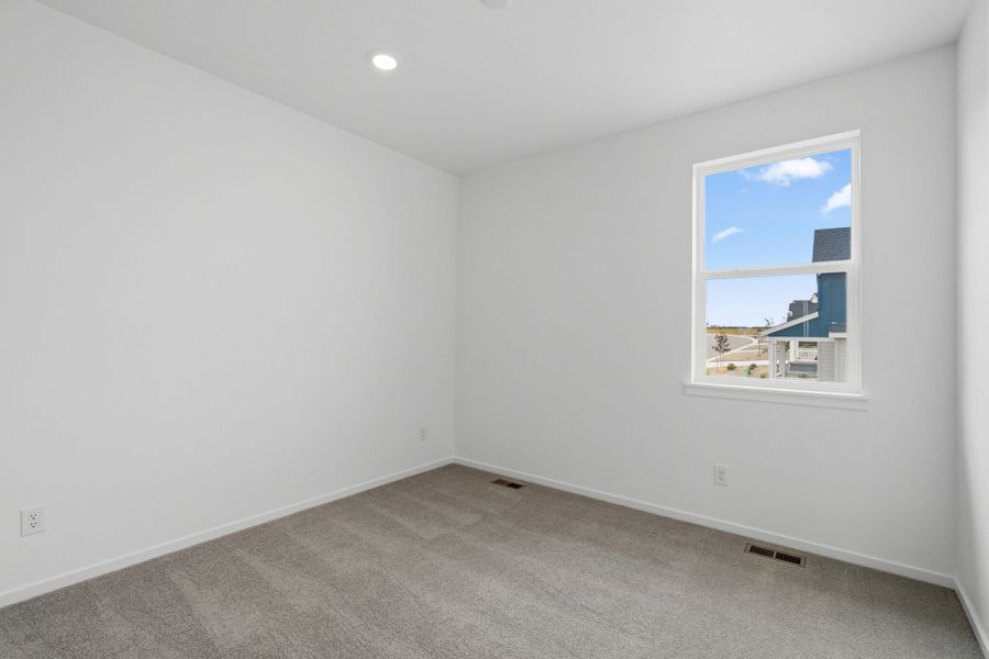 Spacious, unfurnished interior of a new home in Independence, Elizabeth (Image 29).
