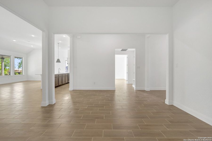 Spacious, unfurnished interior of a new home in Everly Estates, San Antonio (Image 27). Spacious, unfurnished interior of a new home in Everly Estates, San Antonio (Image 27).