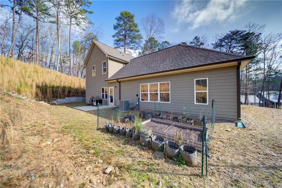 Exterior details and patio area of a home in , Waleska (Image 3).