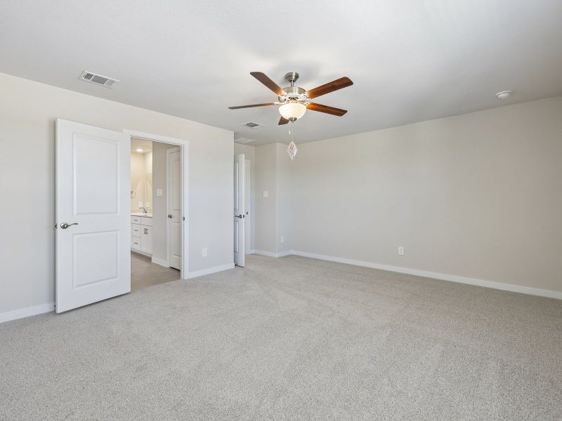 Spacious, unfurnished interior of a new home in Oak Ridge Park, Corinth (Image 11). Spacious, unfurnished interior of a new home in Oak Ridge Park, Corinth (Image 11).