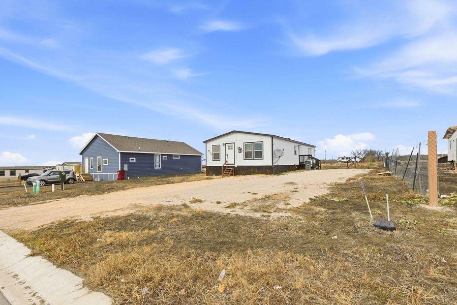 Exterior details and patio area of a home in , Del Valle (Image 21).