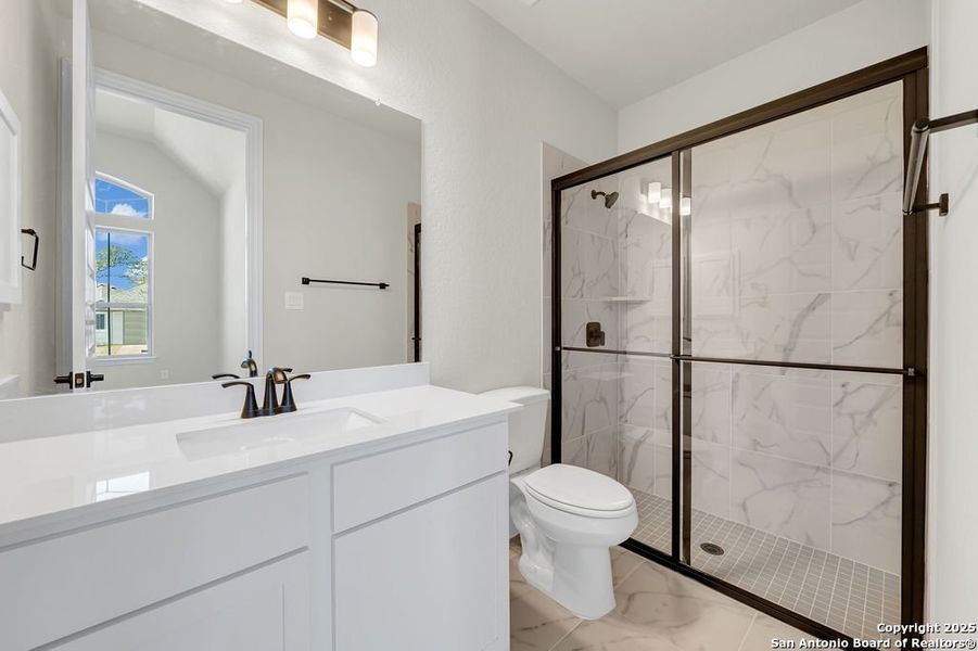 Furnished interior view inside a new home in Elkhorn Ridge, Fair Oaks Ranch (Image 6). Furnished interior view inside a new home in Elkhorn Ridge, Fair Oaks Ranch (Image 6).