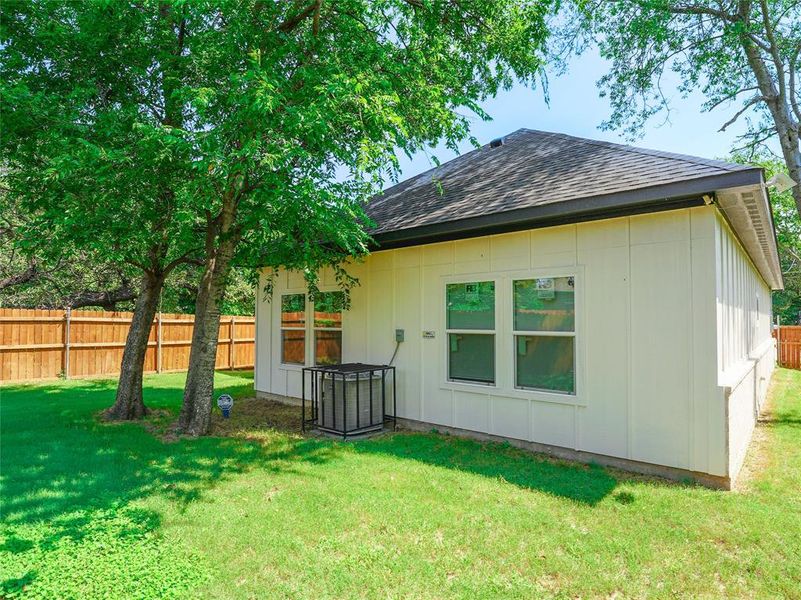 Front exterior of a new home in , Dallas, TX, highlighting curb appeal (Image 18). Front exterior of a new home in , Dallas, TX, highlighting curb appeal (Image 18).