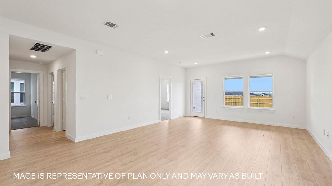 Spacious, unfurnished interior of a new home in Monarch Ranch, Manor (Image 15).