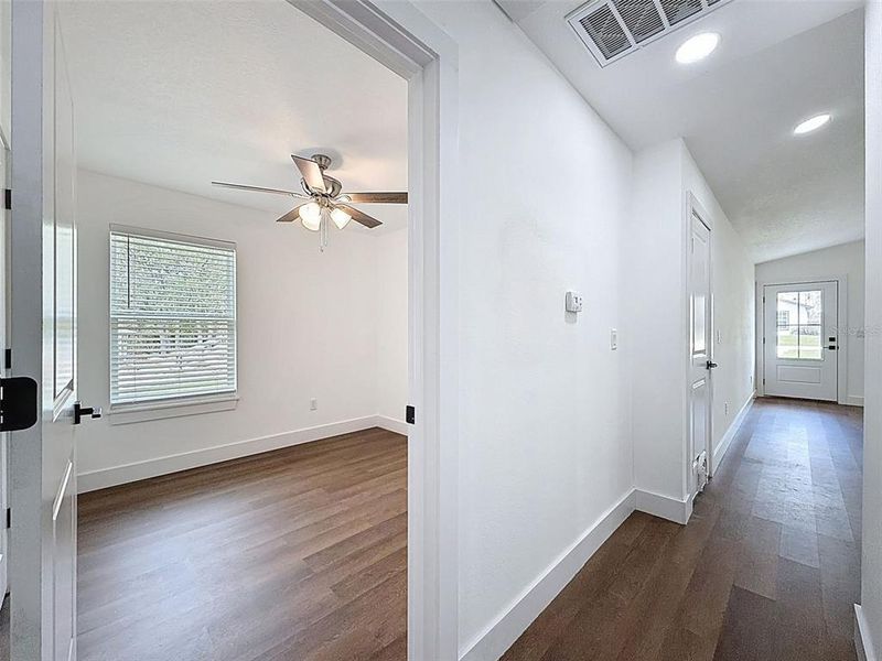 Spacious, unfurnished interior of a new home in , Weeki Wachee (Image 39).