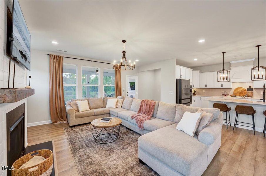 20-238 Harvester Rd-20