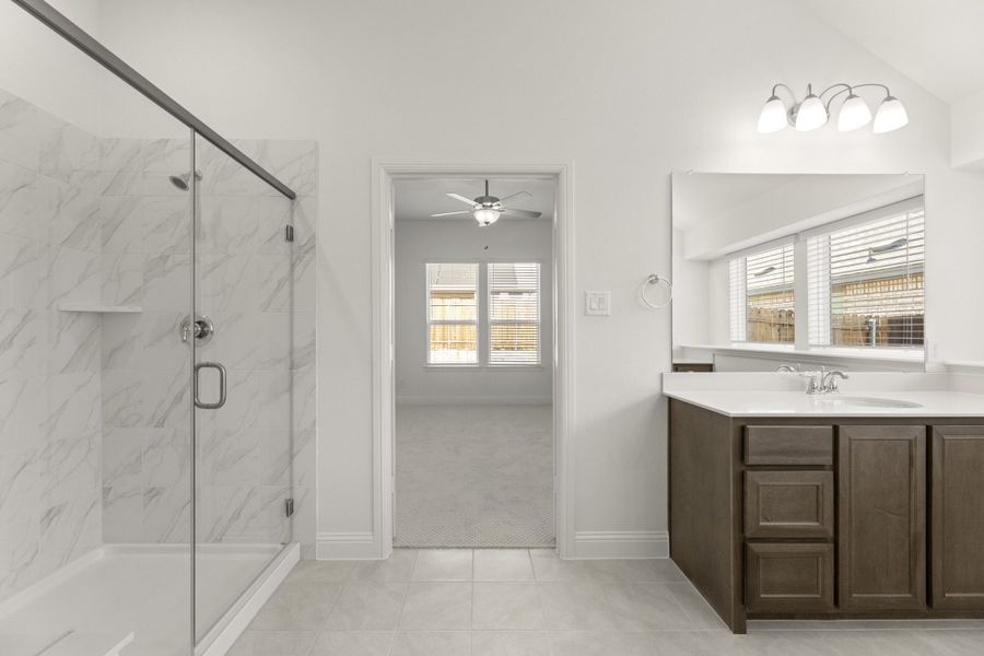Furnished interior view inside a new home in Keeneland, Aubrey (Image 10).