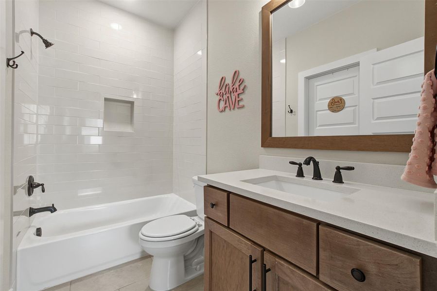 Furnished interior view inside a new home in The Highlands, Porter (Image 46).
