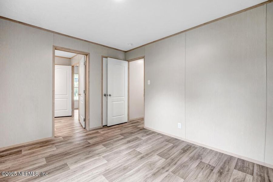 Spacious, unfurnished interior of a new home in , Middleburg (Image 37). Spacious, unfurnished interior of a new home in , Middleburg (Image 37).