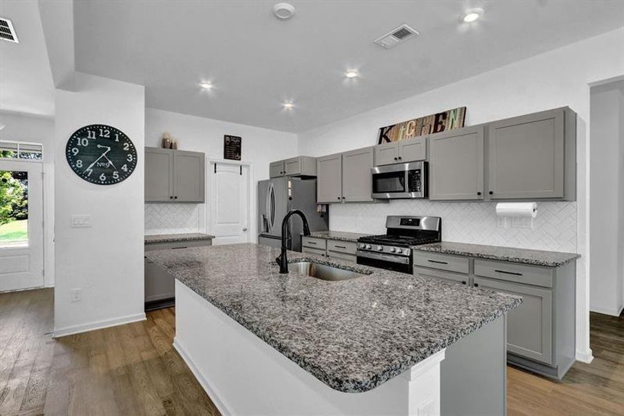 Furnished interior view inside a new home in Sweetbay Farm, Lawrenceville (Image 34).