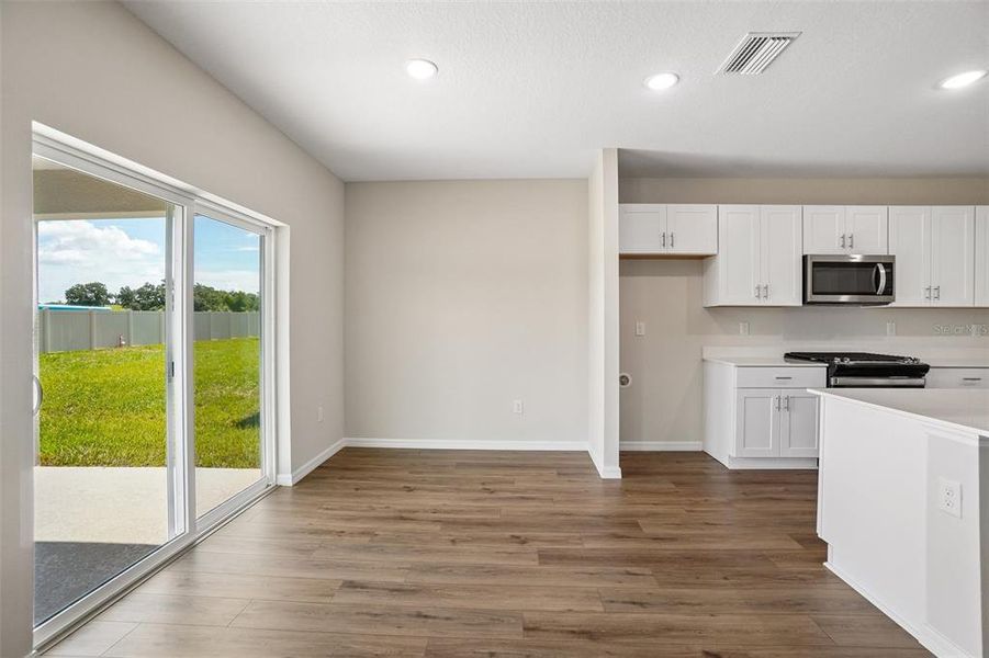 Spacious, unfurnished interior of a new home in Two Rivers, Zephyrhills (Image 20).