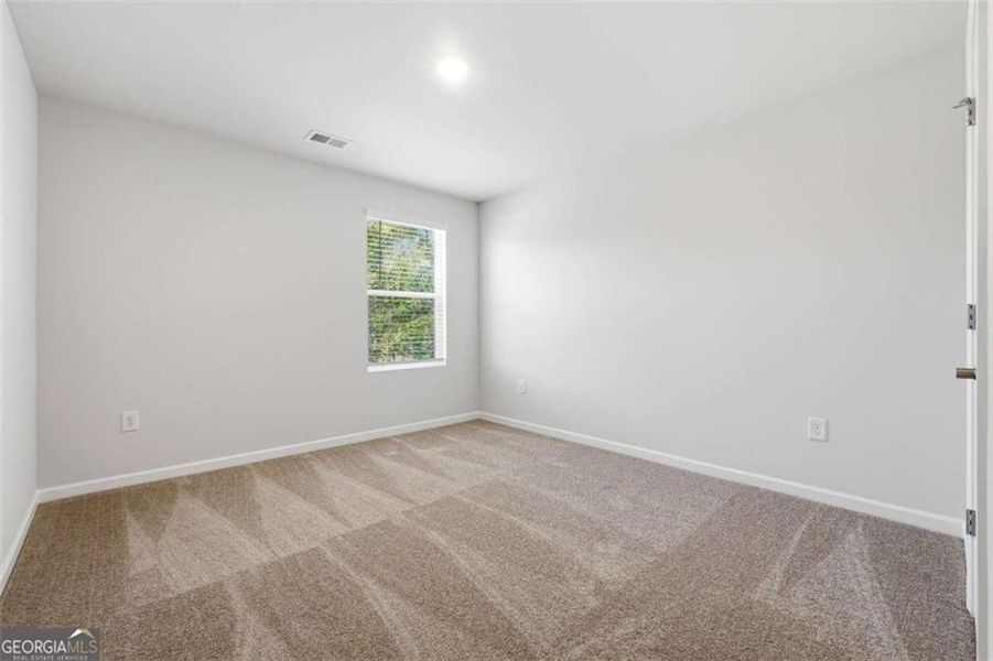 Spacious, unfurnished interior of a new home in Parkway James, Snellville (Image 17). Spacious, unfurnished interior of a new home in Parkway James, Snellville (Image 17).