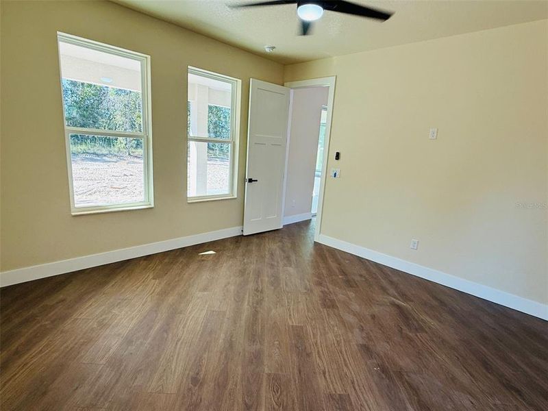 Spacious, unfurnished interior of a new home in , Brooksville (Image 15).
