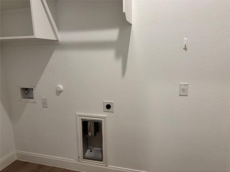Spacious, unfurnished interior of a new home in Lariat 60', Liberty Hill (Image 25).