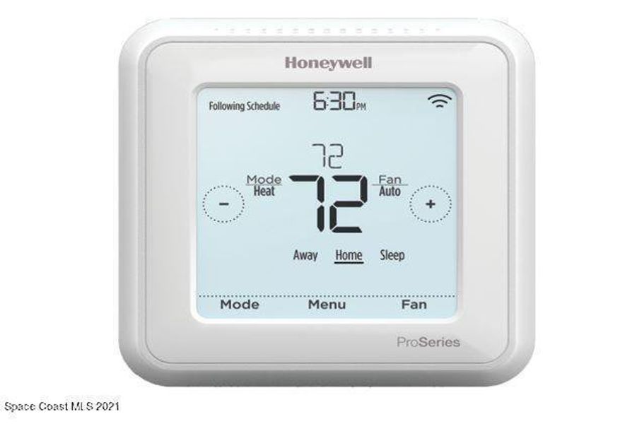 Honeywell T6Pro Z-Wave Thermostat Honeywell T6Pro Z-Wave Thermostat
