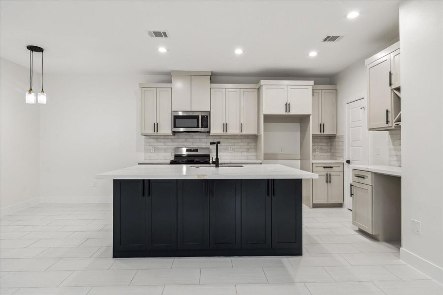 Furnished interior view inside a new home in , Houston (Image 9). Furnished interior view inside a new home in , Houston (Image 9).