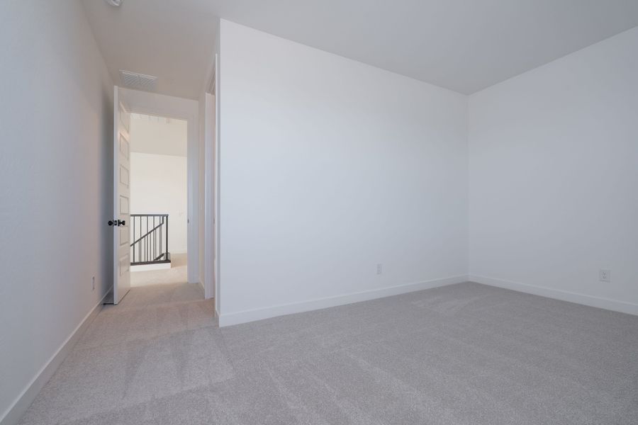 Spacious, unfurnished interior of a new home in Terraza, San Tan Valley (Image 17). Spacious, unfurnished interior of a new home in Terraza, San Tan Valley (Image 17).