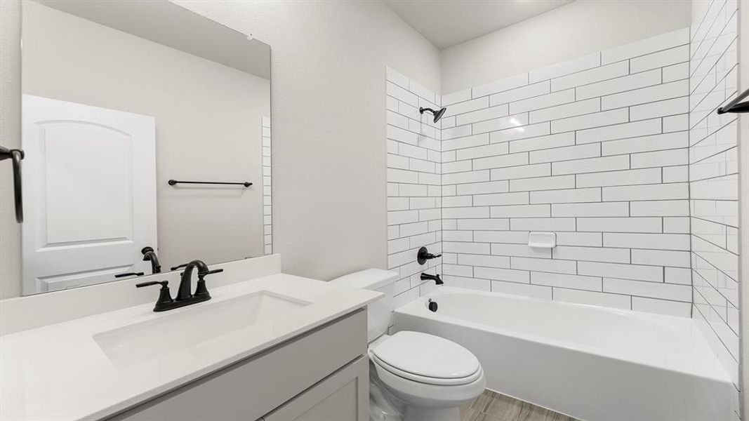 05. 1319 Ackerman - 2ND Bath 05. 1319 Ackerman - 2ND Bath