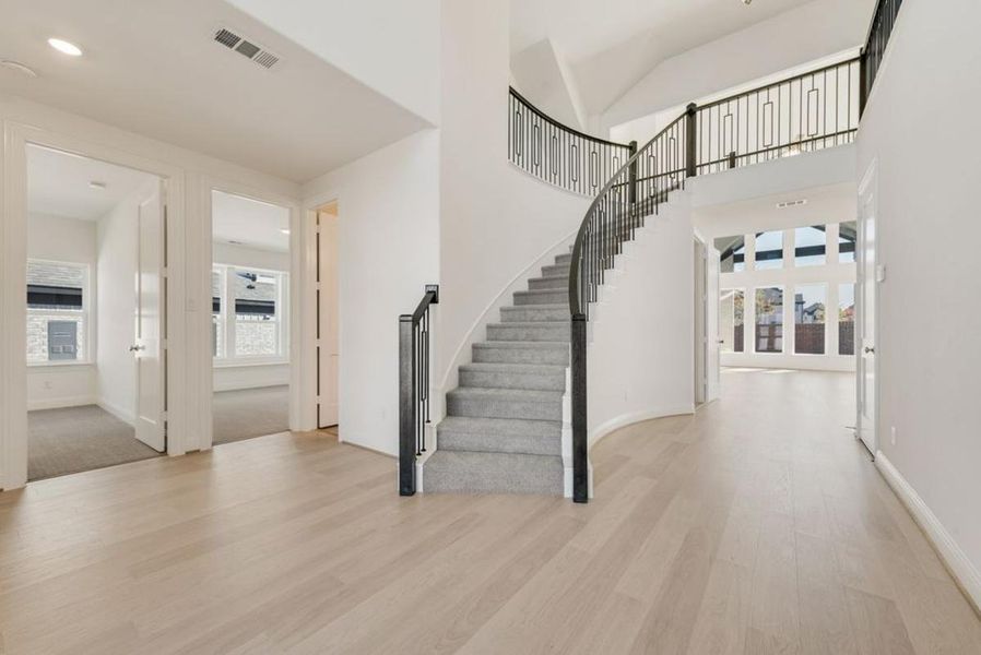 Spacious, unfurnished interior of a new home in Chatham Reserve, Providence Village (Image 8). Spacious, unfurnished interior of a new home in Chatham Reserve, Providence Village (Image 8).