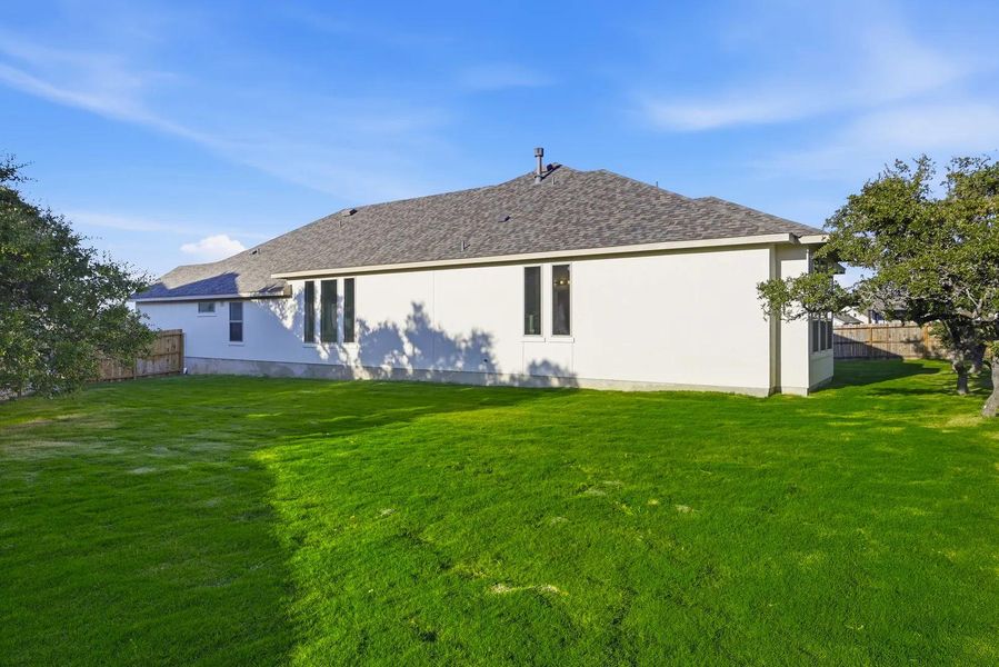 Gallatin B rear exterior