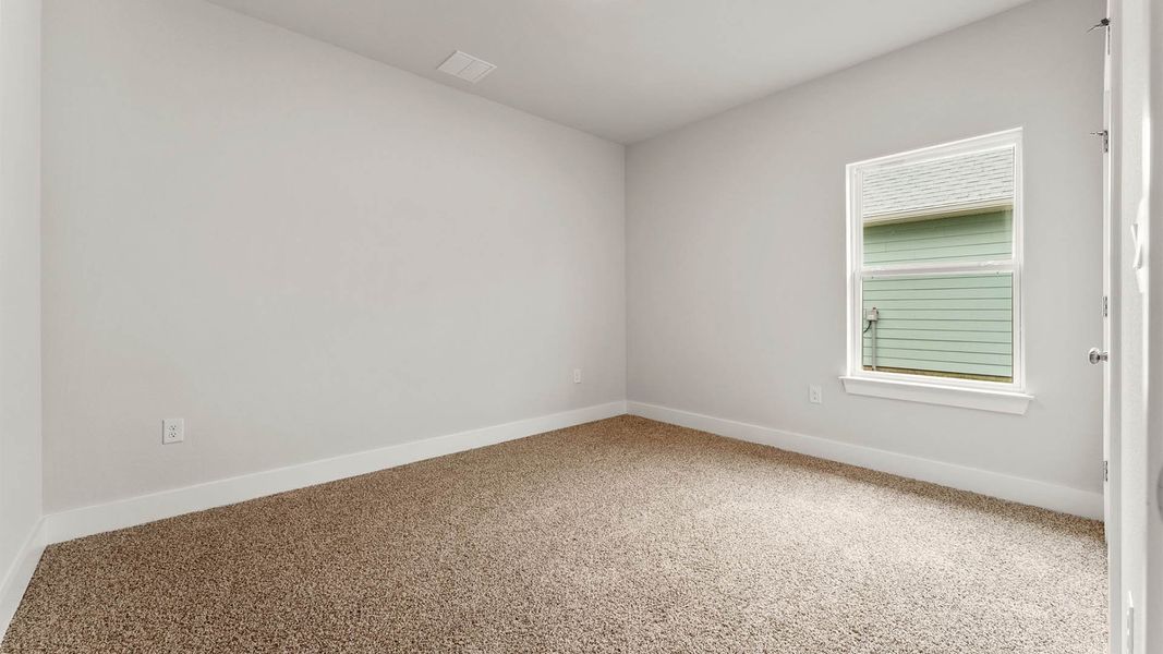 Spacious, unfurnished interior of a new home in Buffer Farms, Port Saint Joe (Image 29).