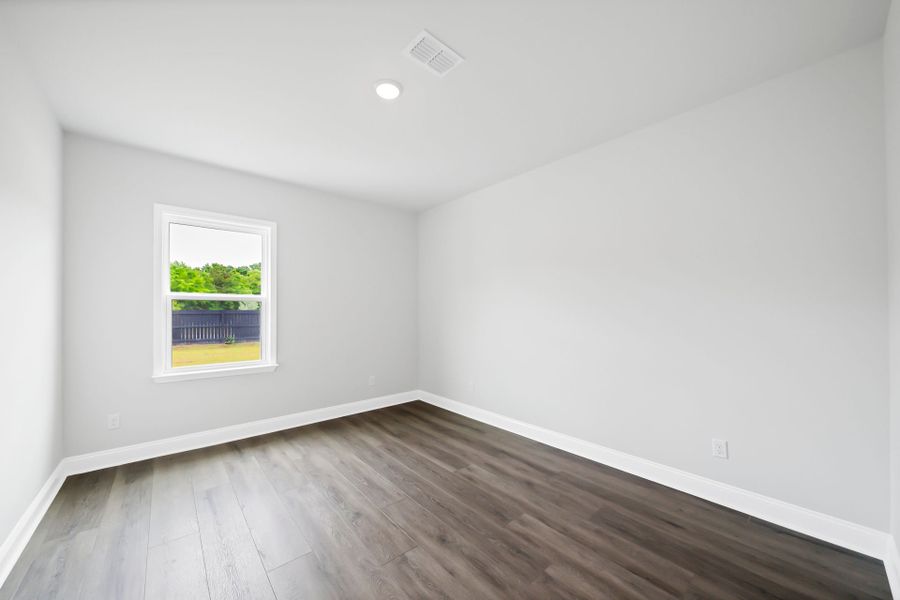 Spacious, unfurnished interior of a new home in Monroe Preserve, Chapin (Image 31).