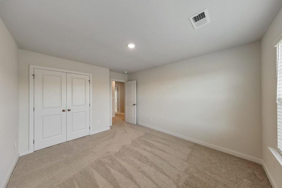 Spacious, unfurnished interior of a new home in Conner Farm, Dawsonville (Image 41).