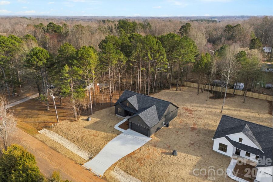 Image 40 of a home in .