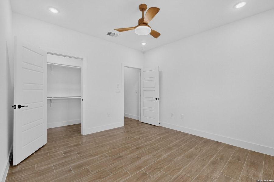 Spacious, unfurnished interior of a new home in , Floresville (Image 36). Spacious, unfurnished interior of a new home in , Floresville (Image 36).