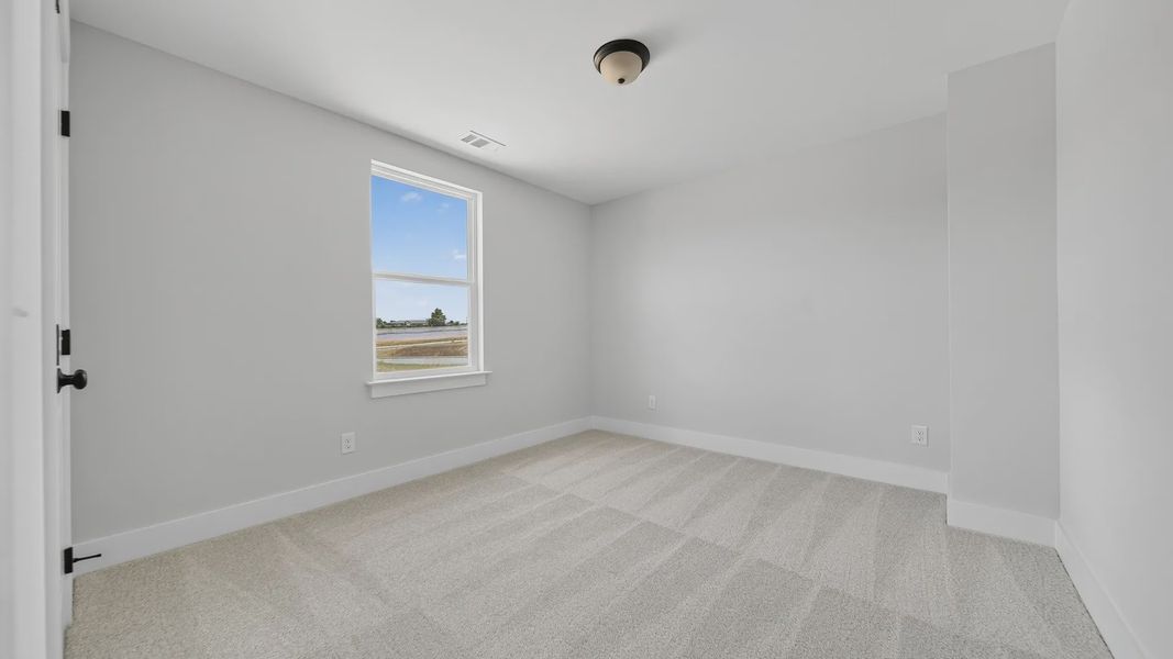 Spacious, unfurnished interior of a new home in McClure Farms, Columbia (Image 47).