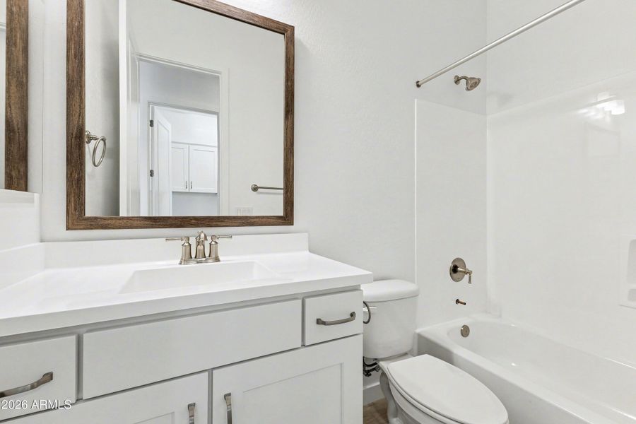 Lot 32 Secondary bath 3