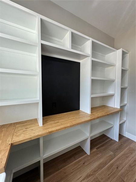 Furnished interior view inside a new home in , Chiefland (Image 11).