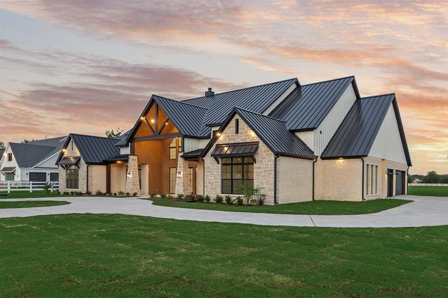 Front exterior of a new home in , McLendon-Chisholm, TX, highlighting curb appeal (Image 25). Front exterior of a new home in , McLendon-Chisholm, TX, highlighting curb appeal (Image 25).