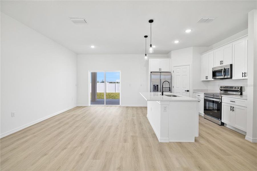 Spacious, unfurnished interior of a new home in , Poinciana (Image 24).