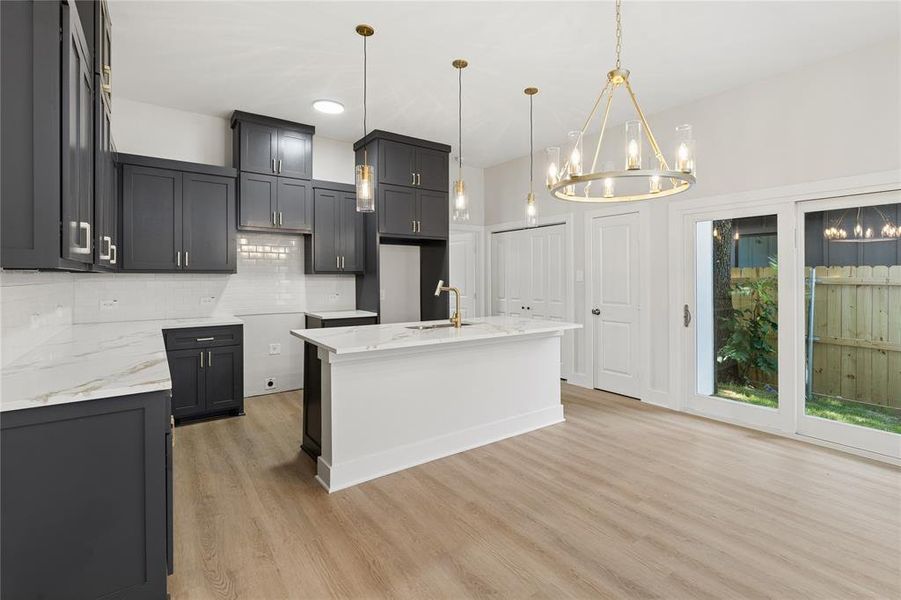 Furnished interior view inside a new home in , Fort Worth (Image 7).
